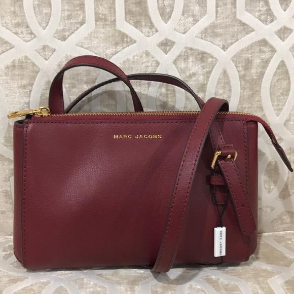 Marc Jacobs The Commuter Burgundy Crossbody Bag - Picture 6 of 16